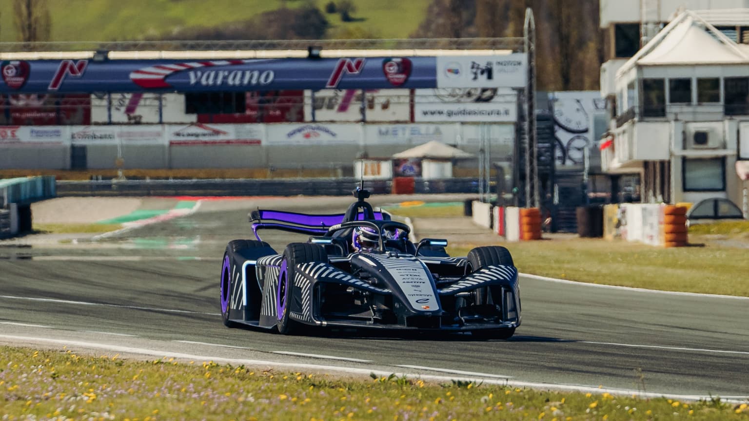 ポルシェ新チーム参戦に陰り　「6台のポルシェが並ぶ」明言も人材確保が課題か